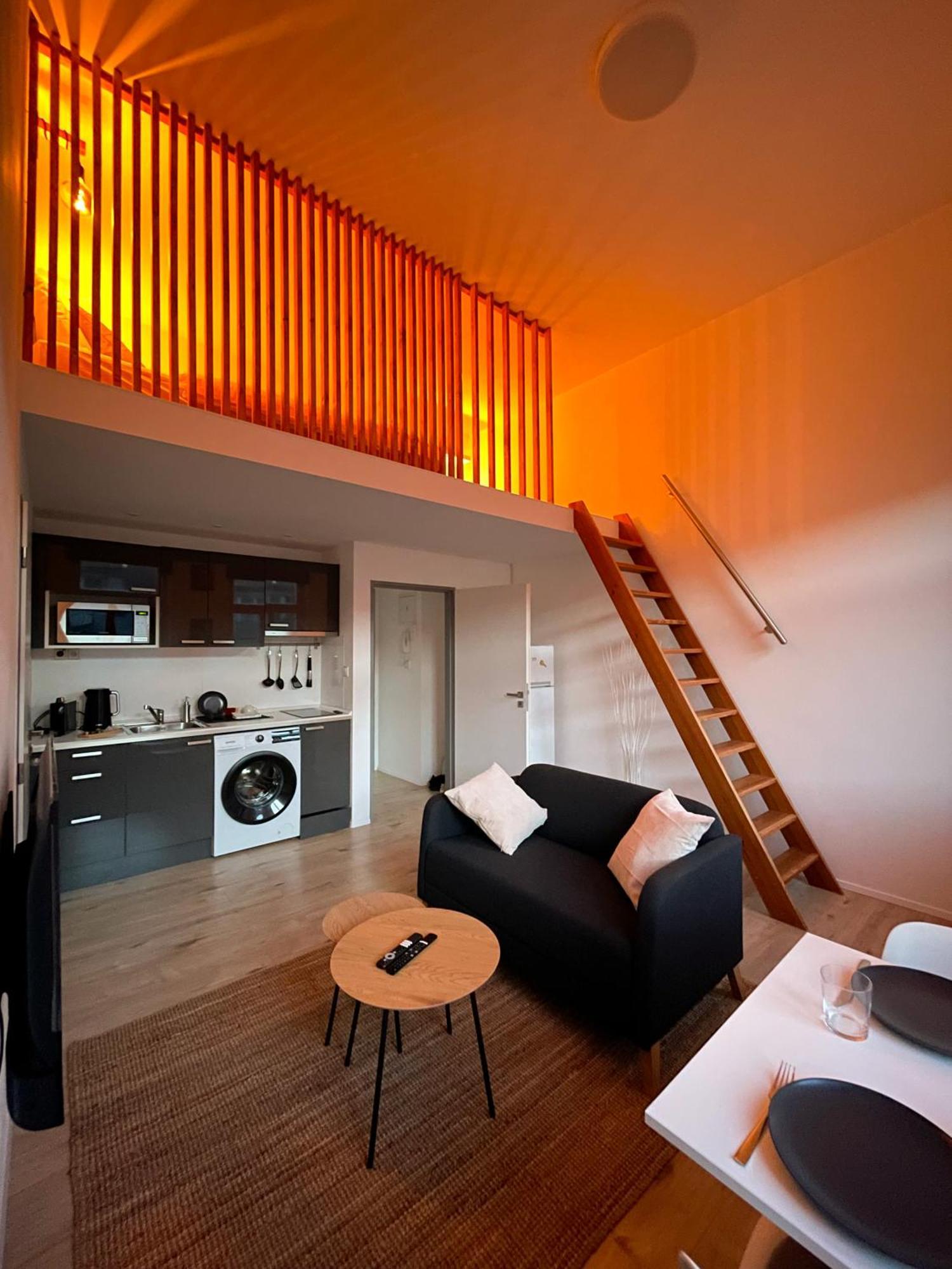 Loft Maniny By Urban Apartments Praga Exterior foto
